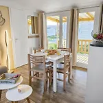 Nature & Serenite مكان تخييم